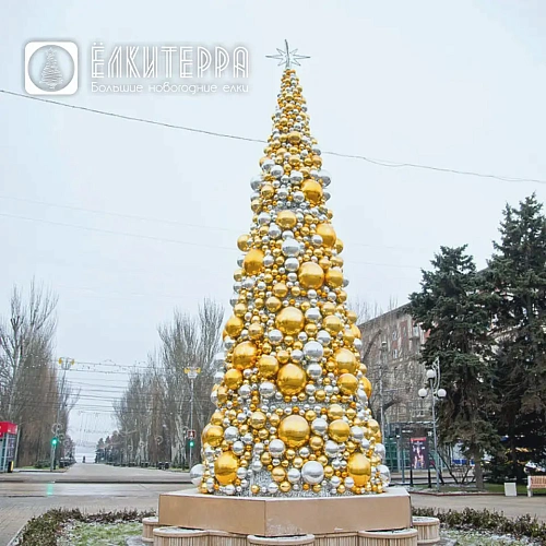 "Bubbles" - Ёлка из шаров световая искусственная уличная елка высотой 8 метров